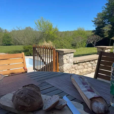 Сasa de vacaciones Le Bonheur Lot 6p Avec Piscine Pres De Rocamadour Et Sarlat