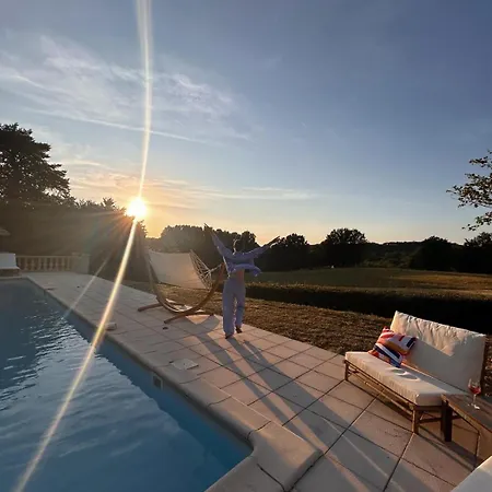 Сasa de vacaciones Le Bonheur Lot 6p Avec Piscine Pres De Rocamadour Et Sarlat Payrac